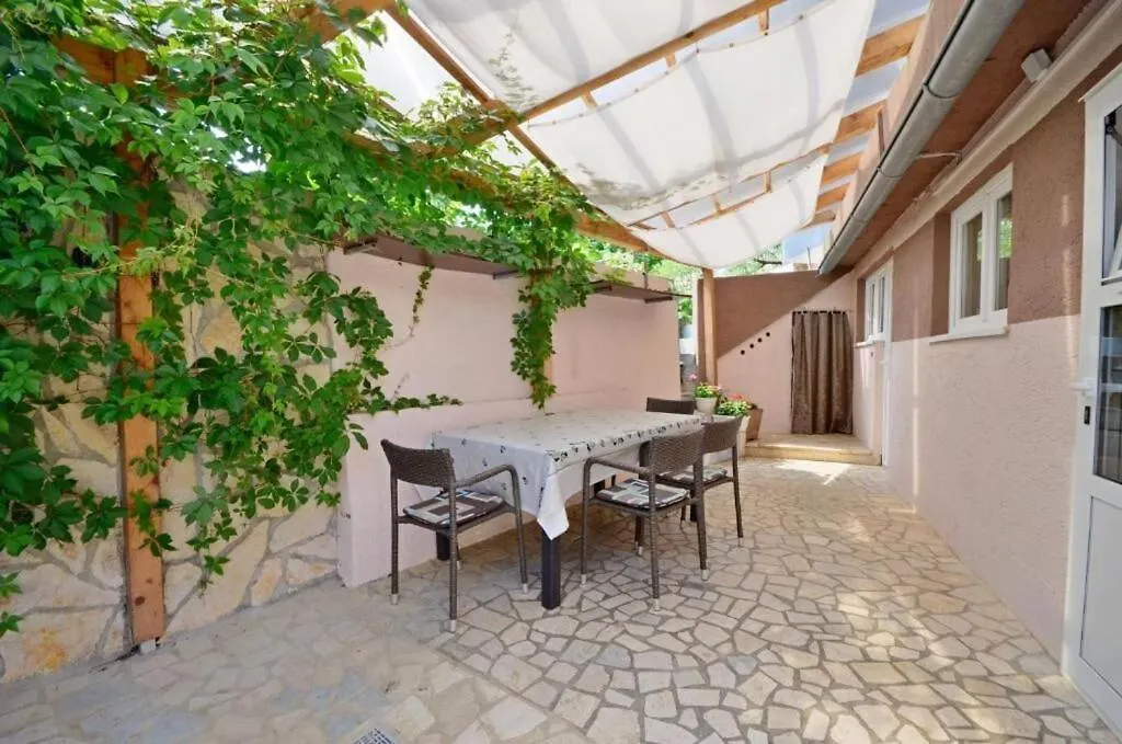 Apartments Ivan Marina Krk Town Croazia