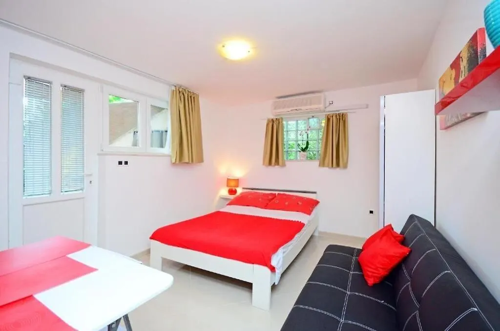 Apartments Ivan Marina Krk Town