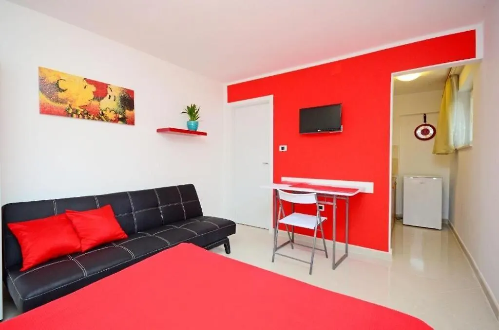 Apartments Ivan Marina Krk Town 0*,  Croazia